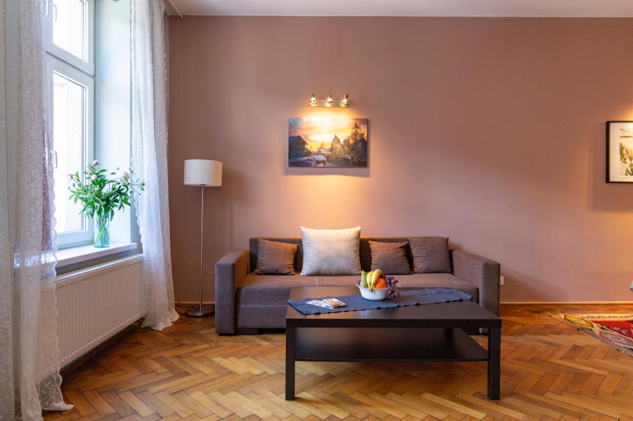 Spacious, Central & Artistic W/Brand New Bathroom! Cracovie Extérieur photo